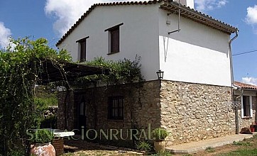 Casa Rural La Mirla en Fuenteheridos, Huelva