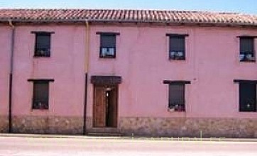 Casa Rural Doña Pilar en Villamejil, León