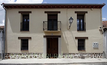 Sexmo de Posaderas Casa Rural en Santa María Del Cubillo, Ávila