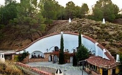 Cuevas del Tío Tobas en Alcudia de Guadix - Foto 1, Granada