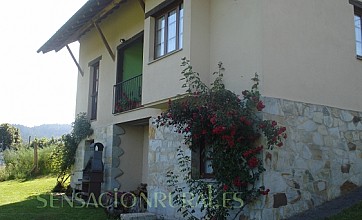 Casa de Aldea Carboneiro en Naraval, Asturias