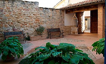 La Casa Añil en Ojos Negros, Teruel