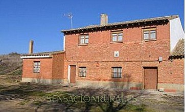 El Montón de Trigo a Y B en Becerril de Campos, Palencia