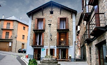 Casa Oficial en Esterri D'aneu, Lleida