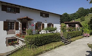 Casa Bordaberea I y II en Amaiur, Navarra