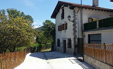 Casa Rural Zubiarena en Satrustegi - Foto 1, Navarra