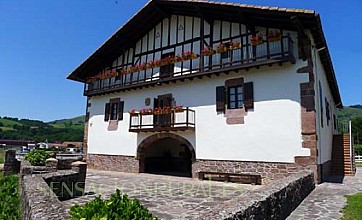 Casa Barrantxea I Y II en Arizkun, Navarra