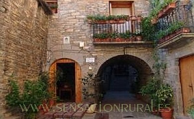 Casa Dueso en El Pueyo de Araguás - Foto 1, Huesca