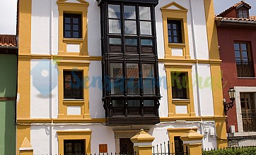 Apartamentos Turísticos Villa Manola en Colombres, Asturias