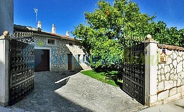 Casa rural Los Robles en Fompedraza, Valladolid