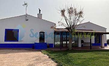 Casa Rural Sierra de San Blas en Cheles, Badajoz