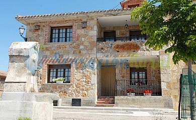 La Fuente en Navás Del Pinar - Foto 1, Burgos