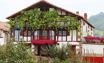 Casa Rural Mokorrea en Etxalar, Navarra