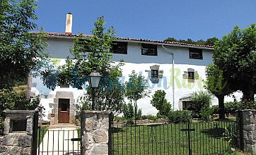 Casa Uhaldeko Borda en Aldatz, Navarra