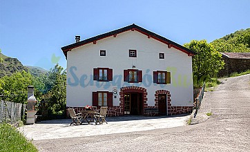 Casa Navarlaz en Gaindola, Navarra