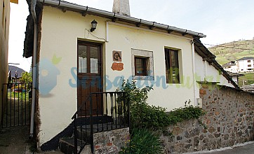 Casa Funsiquin en Gedrez, Asturias
