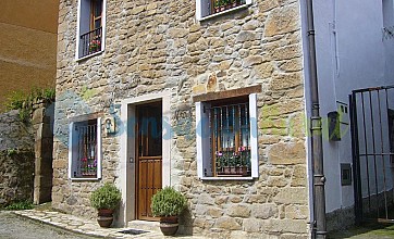 Casa Encarnación en Santo Emiliano, Asturias