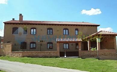 Casa El Cura en Calzadilla de los Hermanillos - Foto 1, León