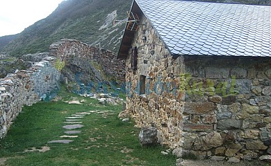 La ventana de torre en Cabrillanes - Foto 1, León