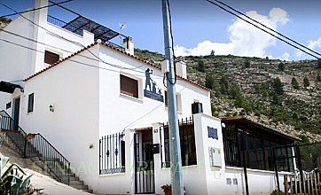 Casas del Herrero en Alcala Del Júcar, Albacete