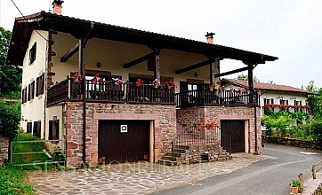 Casa Larraldea en Elizondo, Navarra